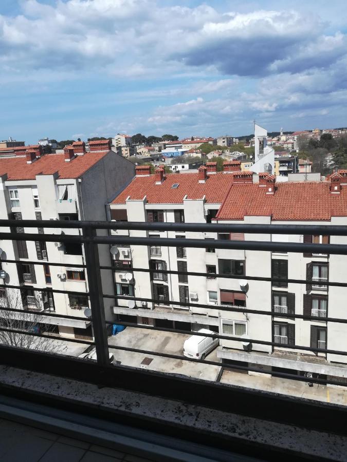 Iva Apartman Pula Exterior foto