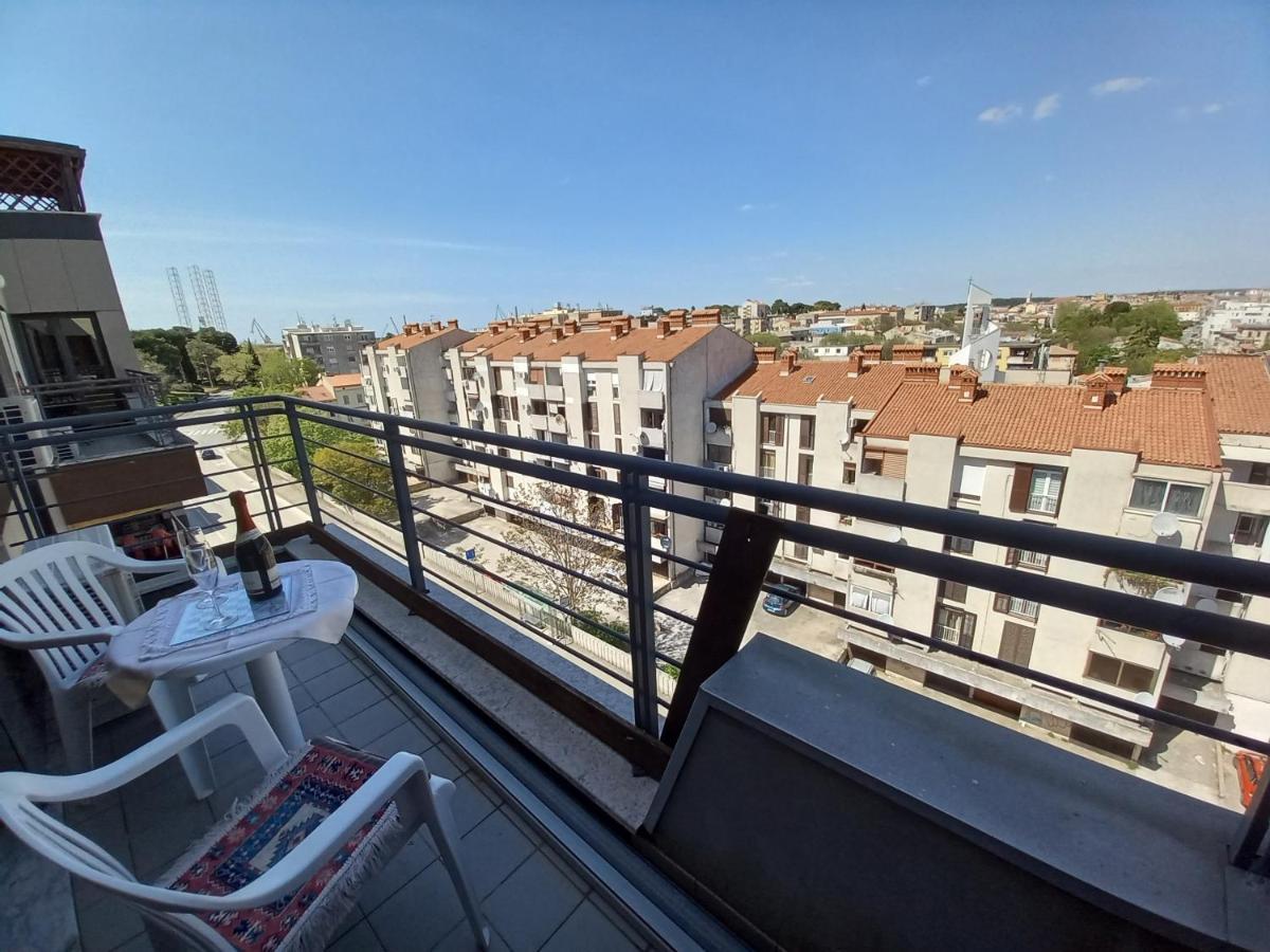 Iva Apartman Pula Exterior foto