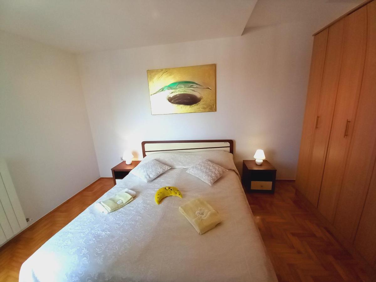 Iva Apartman Pula Exterior foto
